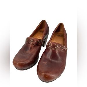 Dansko Clogs size 37 (6.5-7)